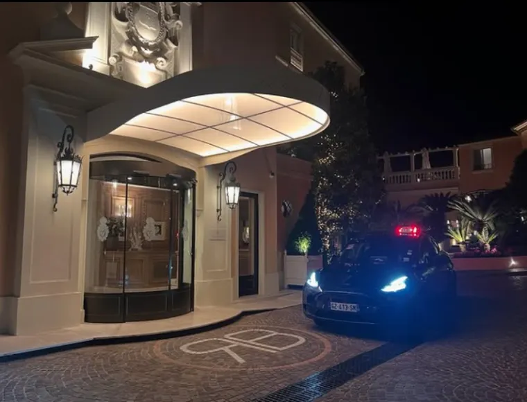 Taxi pour une mise à disposition pour un événement professionnel au Cannet, Le Cannet, Taxi Xavier